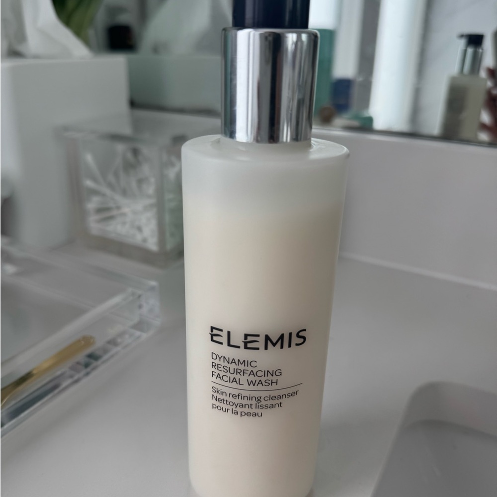 ELEMIS Dynamic Resurfacing Facial Wash